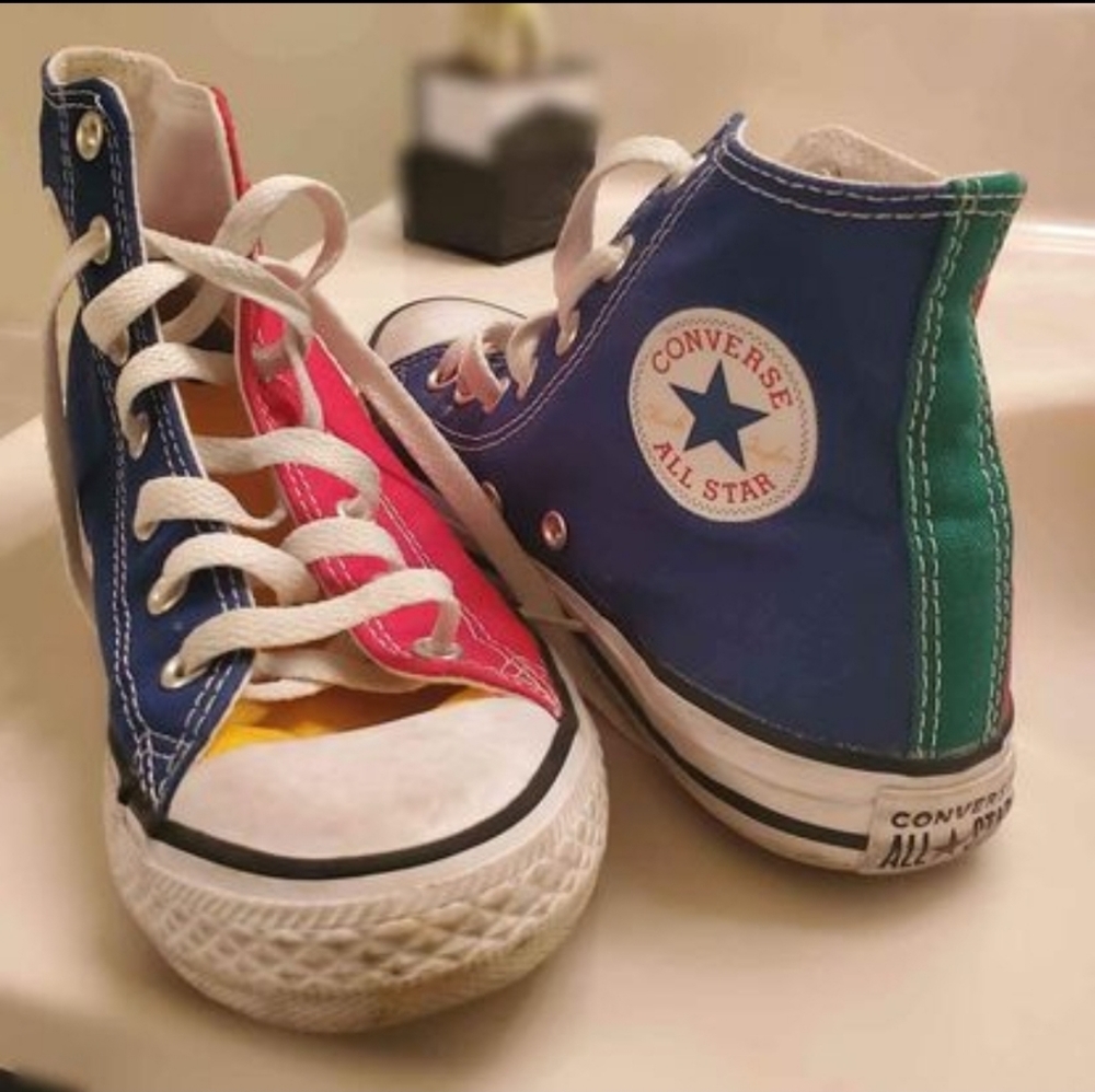 Kids Converse All Stars - Picture 1 of 4